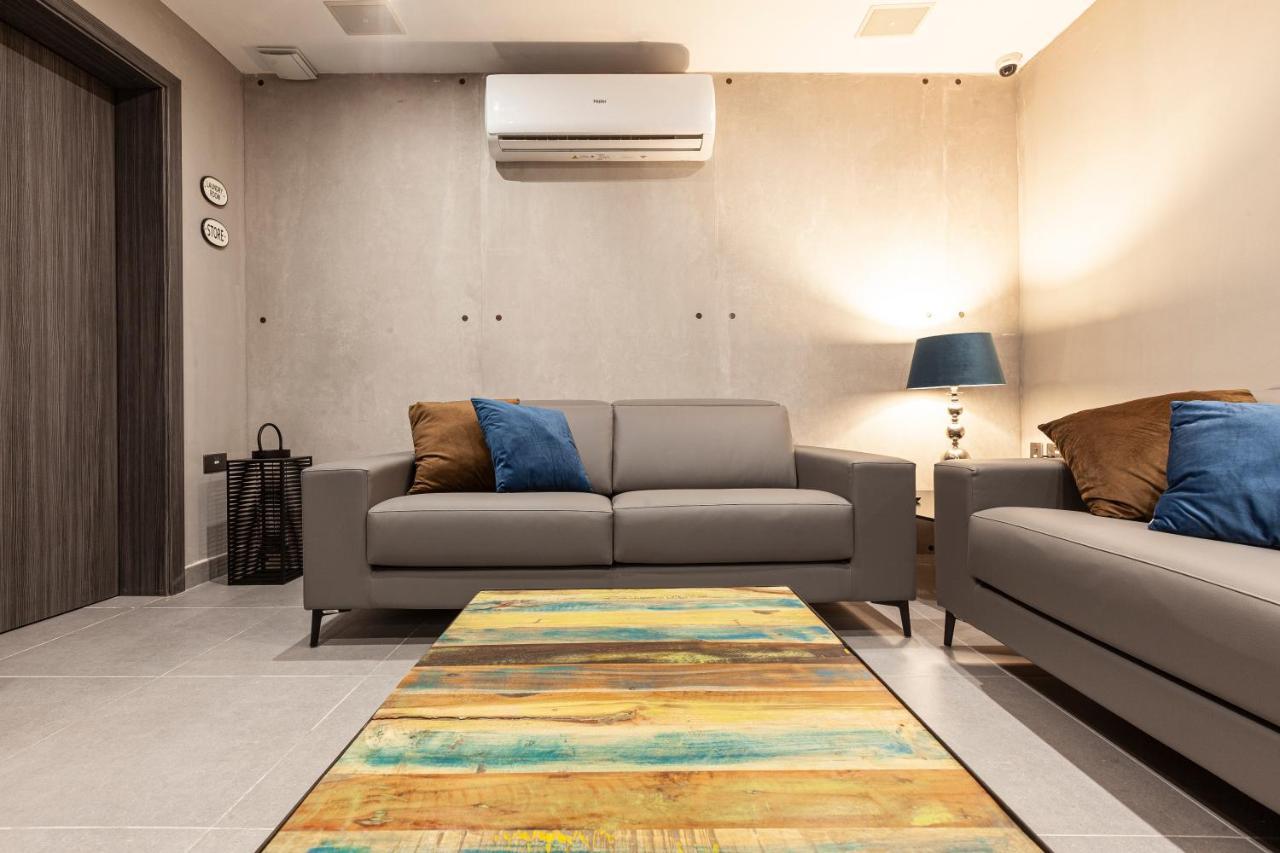 Charming,Comfortable And Centrally Located Group Accomodation Gzira Ngoại thất bức ảnh