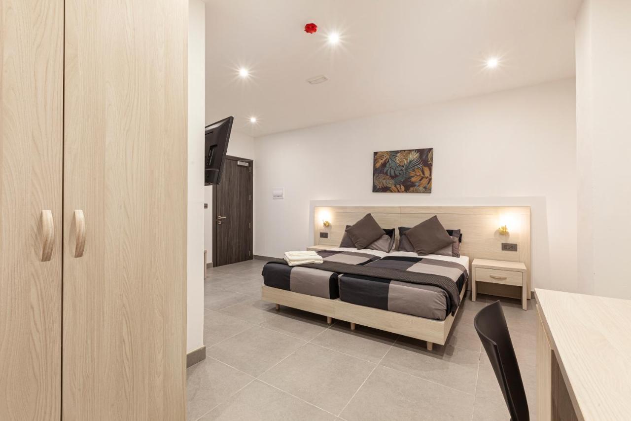 Charming,Comfortable And Centrally Located Group Accomodation Gzira Ngoại thất bức ảnh